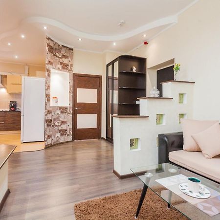 Navit Apartments With Breakfast,Near The Railway Station, The City Center, The Park Kiev Exterior foto