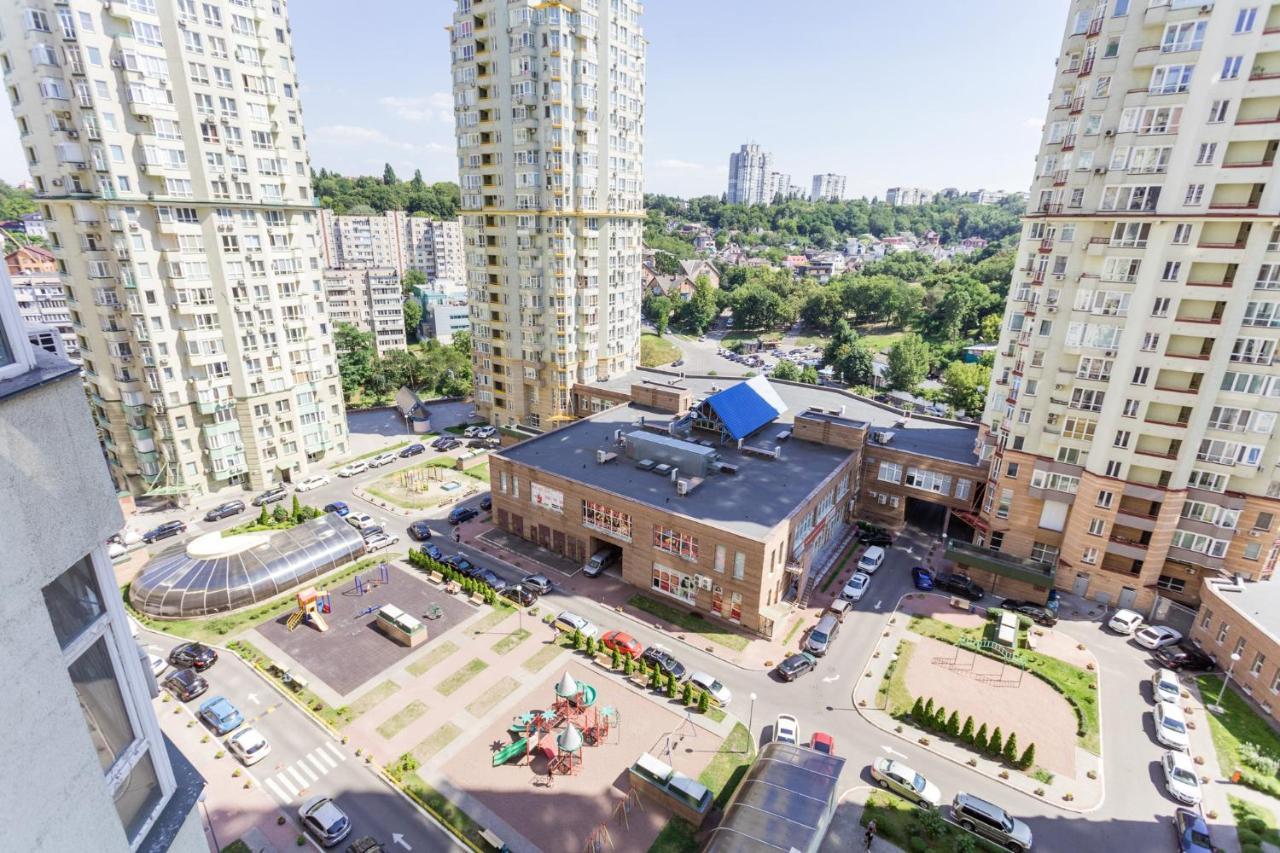 Navit Apartments With Breakfast,Near The Railway Station, The City Center, The Park Kiev Exterior foto