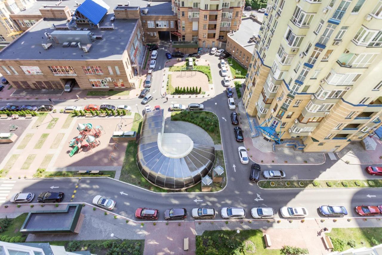 Navit Apartments With Breakfast,Near The Railway Station, The City Center, The Park Kiev Exterior foto
