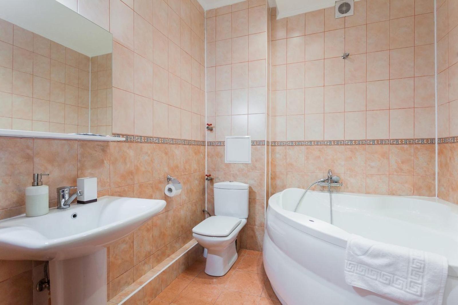 Navit Apartments With Breakfast,Near The Railway Station, The City Center, The Park Kiev Exterior foto