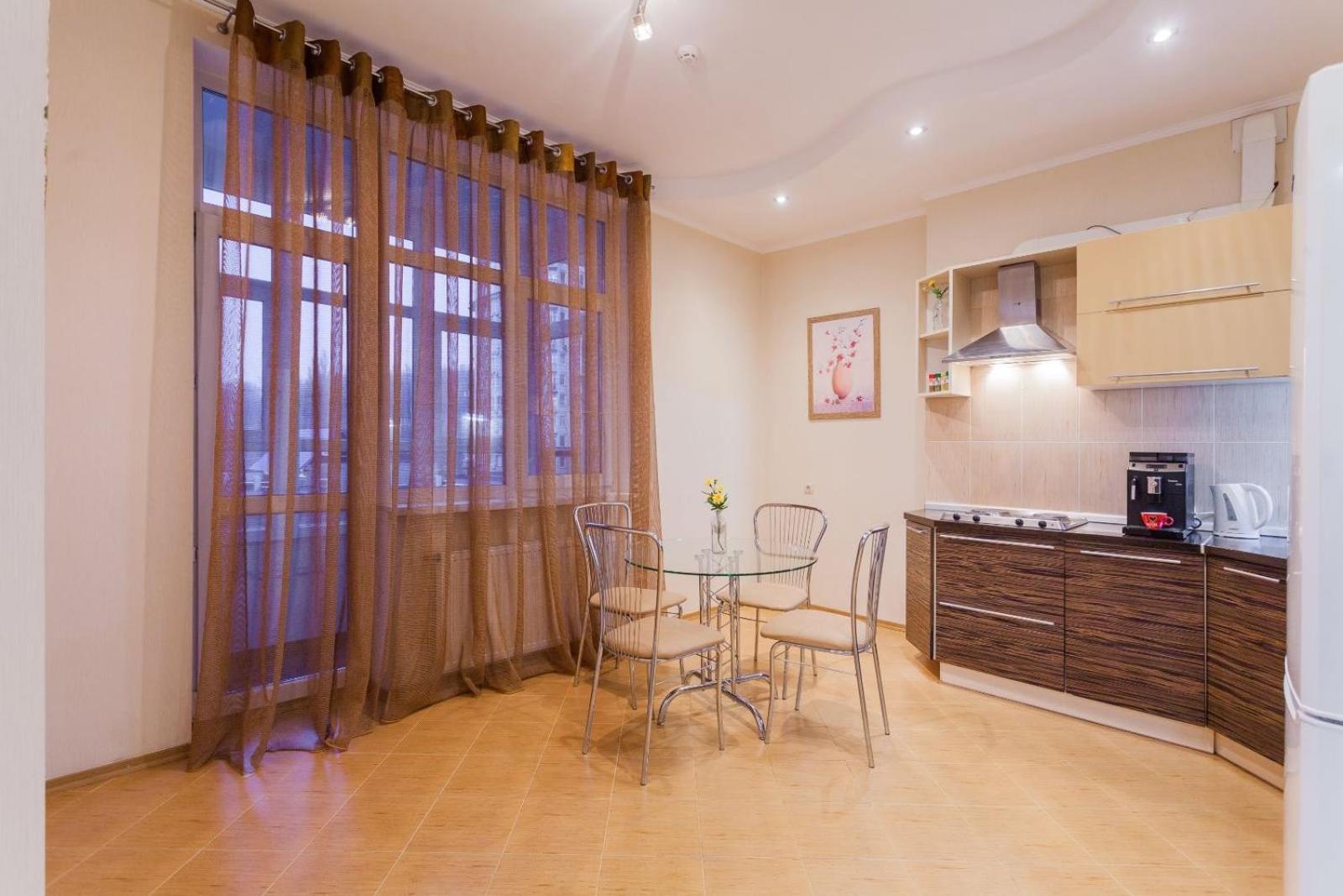 Navit Apartments With Breakfast,Near The Railway Station, The City Center, The Park Kiev Exterior foto