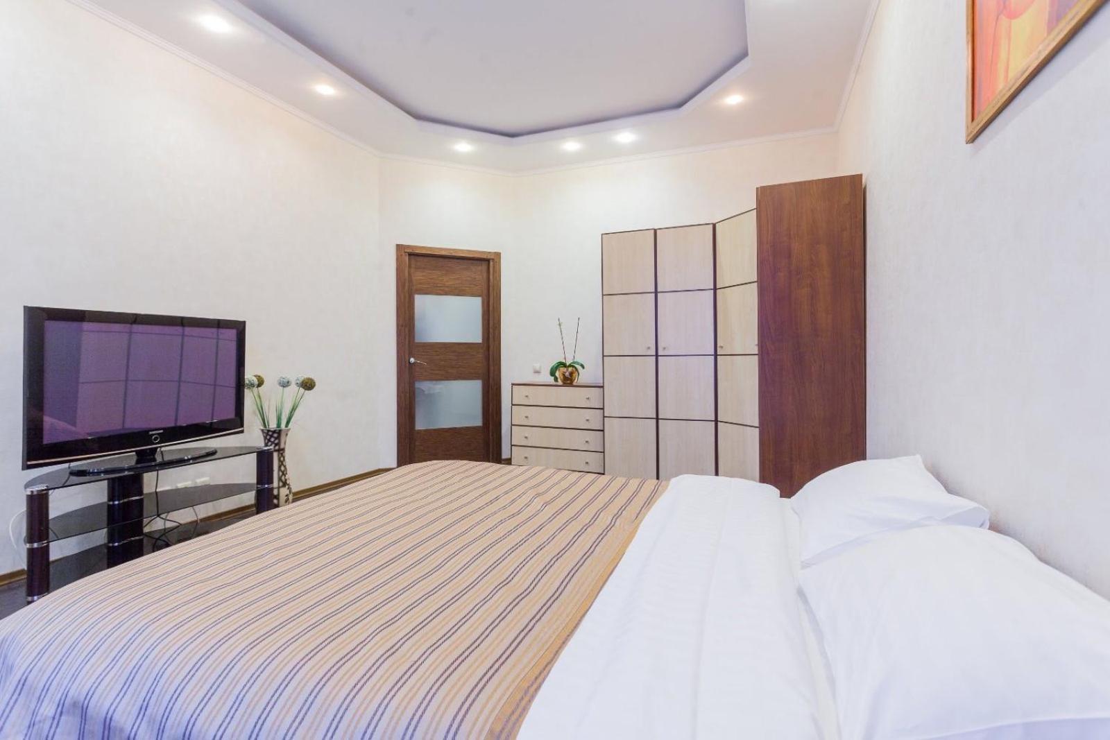 Navit Apartments With Breakfast,Near The Railway Station, The City Center, The Park Kiev Exterior foto
