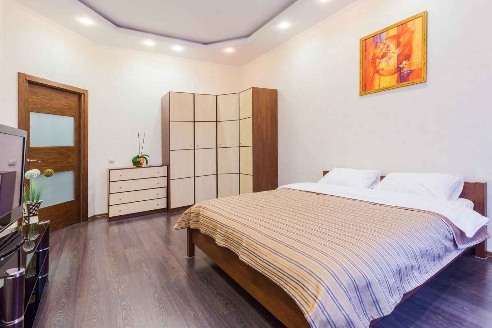 Navit Apartments With Breakfast,Near The Railway Station, The City Center, The Park Kiev Exterior foto